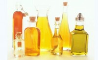 “品牌”食用油含水量竟达99.98％