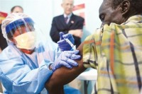 埃博拉疫苗